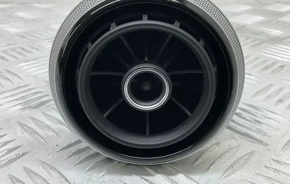 Dash center air vent grill