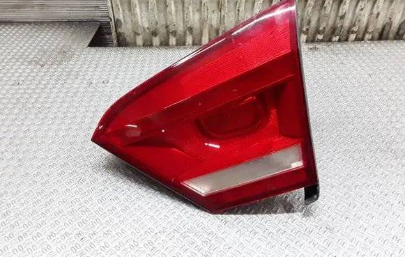 Volkswagen PASSAT B7 USA Tailgate rear/tail lights 561945094B