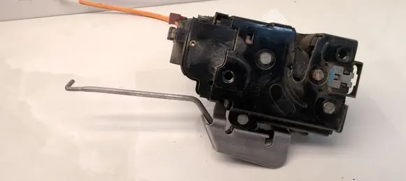 Audi A3 S3 8P Front door lock 4E1837015