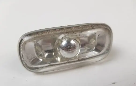Audi A4 S4 B6 8E 8H Front fender indicator light 8E0949127