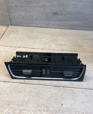 Audi A4 S4 B8 8K Dash center air vent grill 8T1820951D