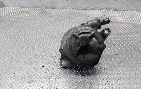 BMW 5 E39 Vacuum pump 72162504