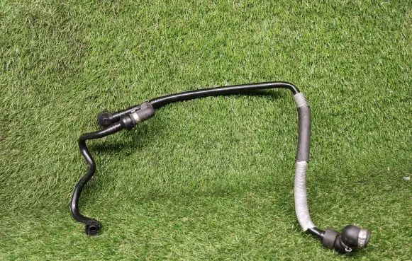 Audi A6 Allroad C5 Vacuum line/pipe/hose 8E0611813