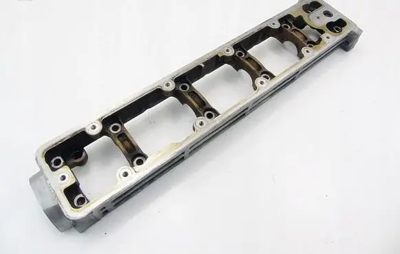 Citroen Xsara Picasso Other cylinder head part 9634272210