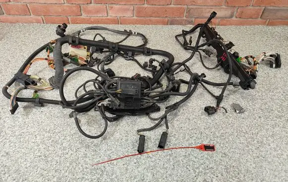 BMW 3 E90 E91 Engine installation wiring loom 7575441