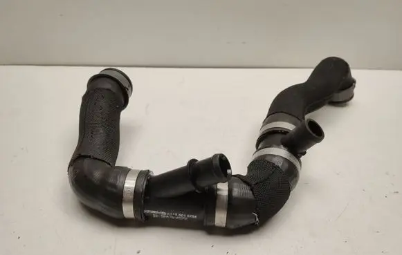 Mercedes-Benz CLS C218 X218 Air intake hose/pipe A2185015784