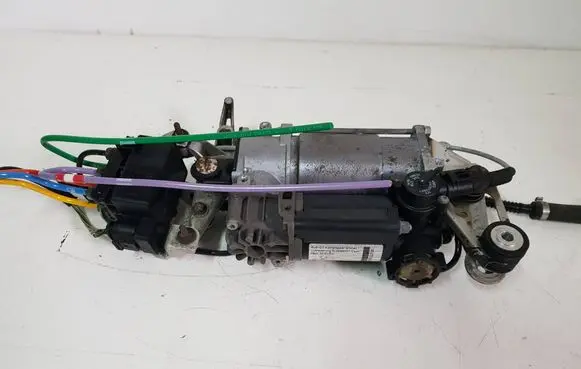 Audi Q7 4L Air suspension compressor/pump 4L0698007C 4L0698007
