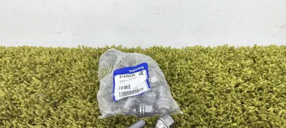 Volvo XC40 Nuts/bolts 31439230