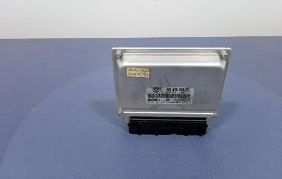 Volkswagen PASSAT B5.5 Engine control unit/module ECU 4B0906018CM