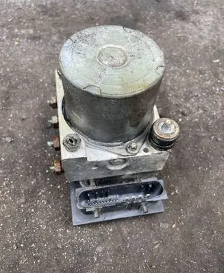 Nissan Almera Tino ABS Pump 0265800331 38711C0364