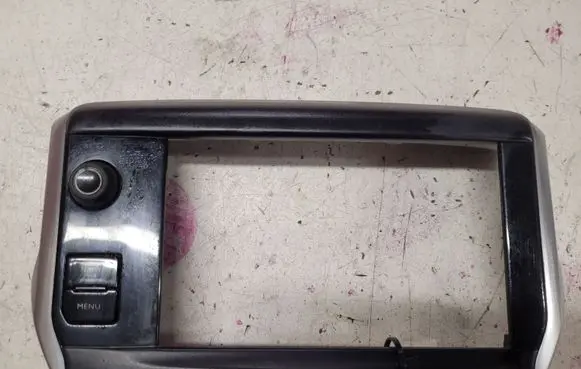 Jaguar XE Radio/GPS head unit trim 9673861377