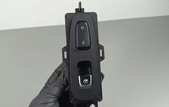 KIA Stinger Electric window control switch 93575J6000