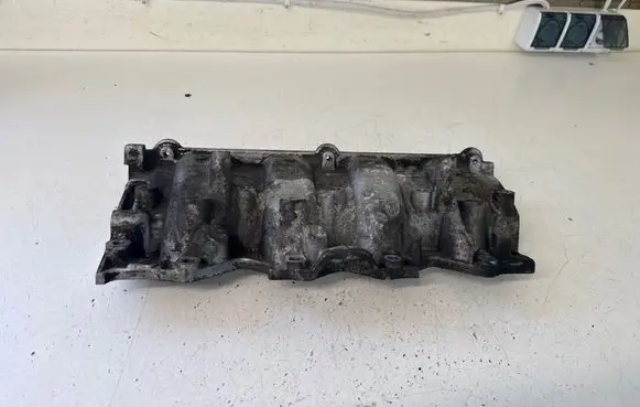 Opel Vivaro Intake manifold