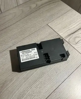 Mercedes-Benz E W211 Seat control module A2118702026