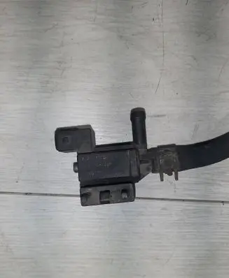 Volvo S40, V40 Turbo solenoid valve 9470775