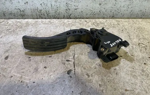 Renault Megane III Accelerator throttle pedal 180020022R