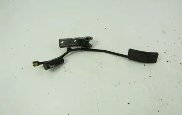 Mitsubishi Lancer Accelerator throttle pedal 