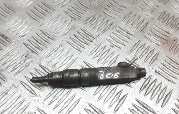 Volvo S70 V70 V70 XC Fuel injector 046130201F