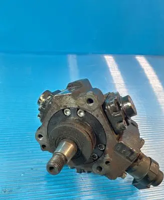 Audi A4 S4 B8 8K Fuel injection high pressure pump 0445010154 059130755S 07000054092