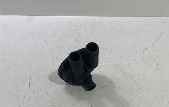 Audi A6 S6 C4 4A Breather valve 037129101 037129101G