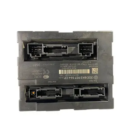 Audi A4 S4 B8 8K Comfort/convenience module 8K0907064CP 5DK00991883