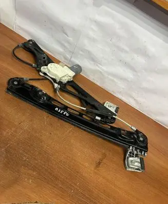 Mercedes-Benz E W211 Rear door window regulator with motor A2118203042 D3584