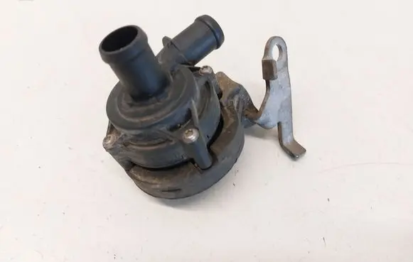 Volkswagen Tiguan Electric auxiliary coolant/water pump 5Q0965567J