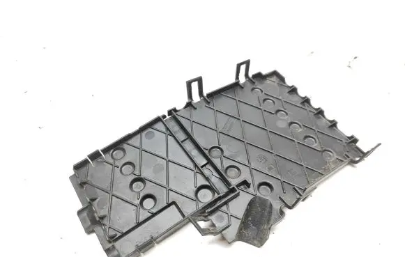Volvo S90, V90 Fuse box cover 31346673