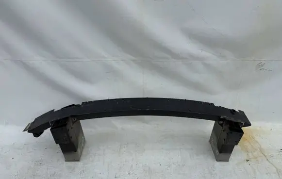 Volvo XC90 Front bumper support beam 3234897 32377906 3237797
