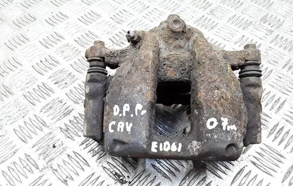 Honda CR-V Front brake caliper