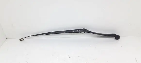 Toyota RAV 4 (XA30) Front wiper blade arm