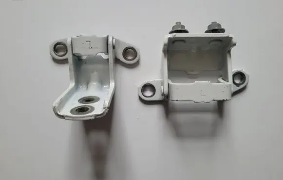 Nissan Leaf I (ZE0) Rear door hinge set 824013NA1A 824213NA0A 824013NA0A