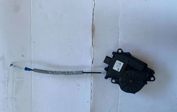 Land Rover Discovery 5 Tailgate boot lock/latch motor DK62-404C10-AE