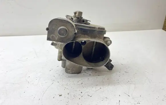 Audi A8 S8 D2 4D Electric throttle body valve 
