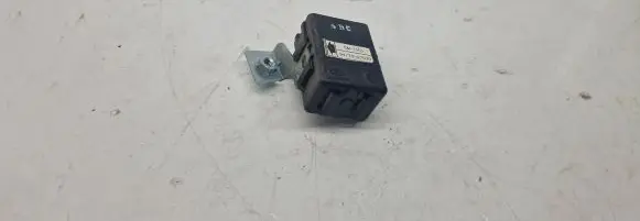 Hyundai Santa Fe Oil pressure relay 9477027930