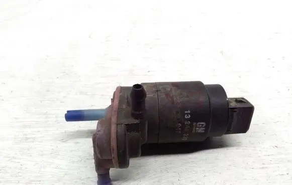Opel Zafira B Windscreen/windshield washer pump 13248320