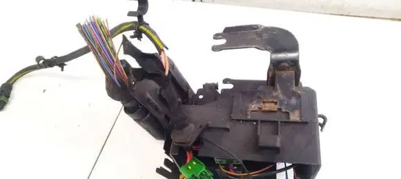 Opel Zafira A Fuse box set 90560119