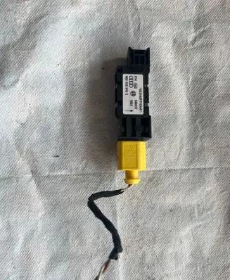 Audi A6 S6 C5 4B Airbag deployment crash/impact sensor 4B0959643C