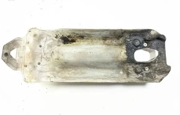 BMW 5 F10 F11 Heat shield in engine bay 7577001