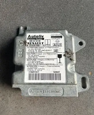 Renault Master II Airbag control unit/module 8200381668 605045200