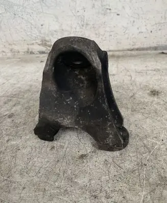 Audi Q7 4L Engine mounting bracket