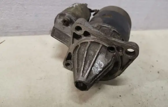 Mazda 323 F Starter motor M3T33582