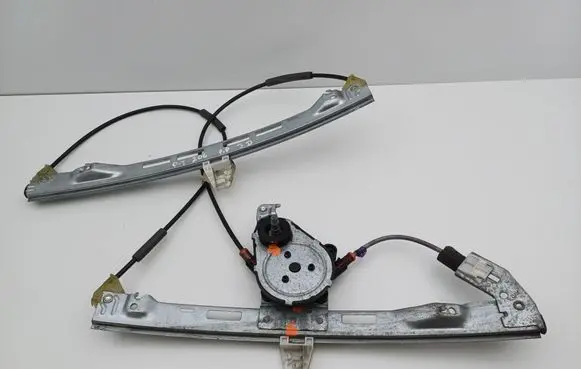 Peugeot 206 Front door manual window regulator 