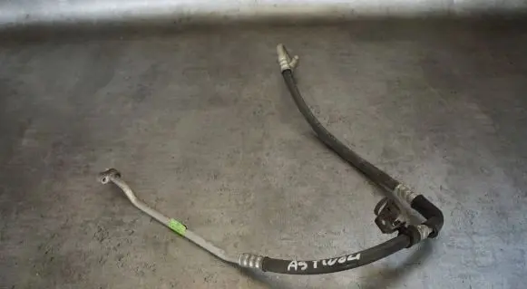 SsangYong Tivoli Air conditioning (A/C) pipe/hose 68610-35000