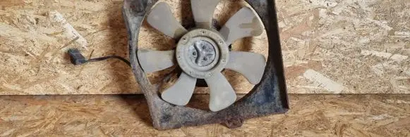 Toyota Avensis T220 Electric radiator cooling fan