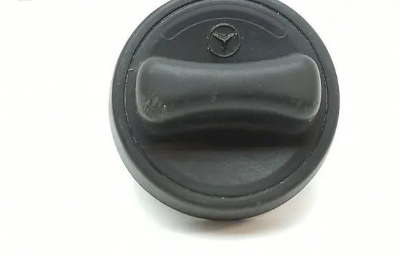 Mercedes-Benz S W140 Fuel tank filler cap 1404700005