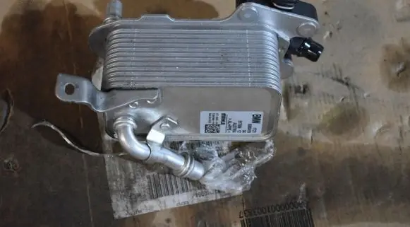 BMW X3 G01 Engine oil radiator 8580419
