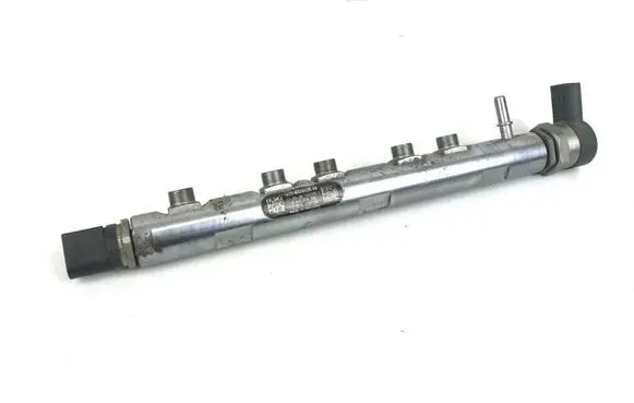BMW 1 F20 F21 Fuel main line pipe 7809127 780912704 0445214182