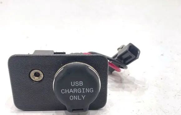 Ford Transit Courier USB socket connector 