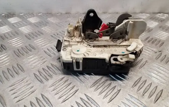 Jeep Patriot Rear door lock P04589650AC